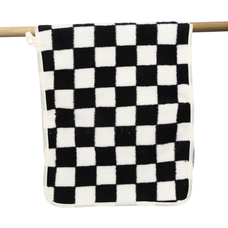 Checkerboard Pattern Bath Towe - Cloth Face Mask Washable reseña y precio